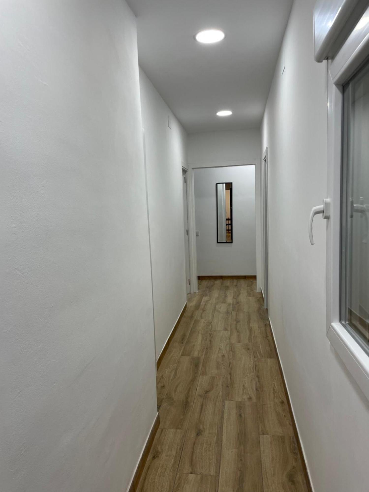 Apartamentos Tarradellas Sants Estació Barcelona Exterior foto