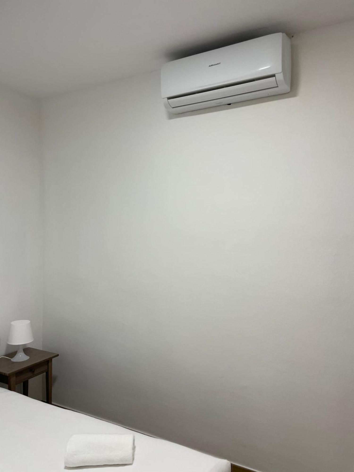 Apartamentos Tarradellas Sants Estació Barcelona Exterior foto