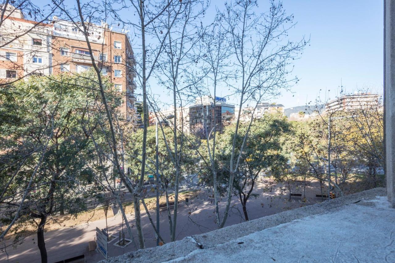 Apartamentos Tarradellas Sants Estació Barcelona Exterior foto