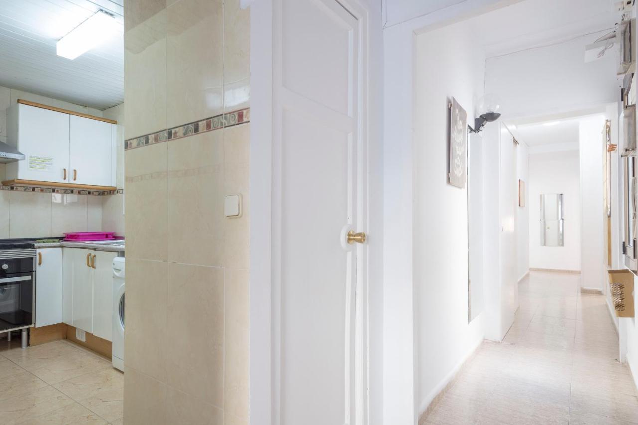 Apartamentos Tarradellas Sants Estació Barcelona Exterior foto