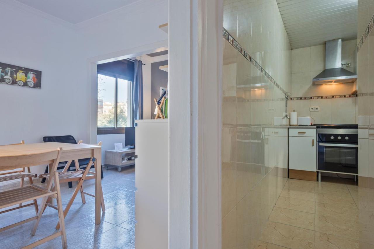 Apartamentos Tarradellas Sants Estació Barcelona Exterior foto
